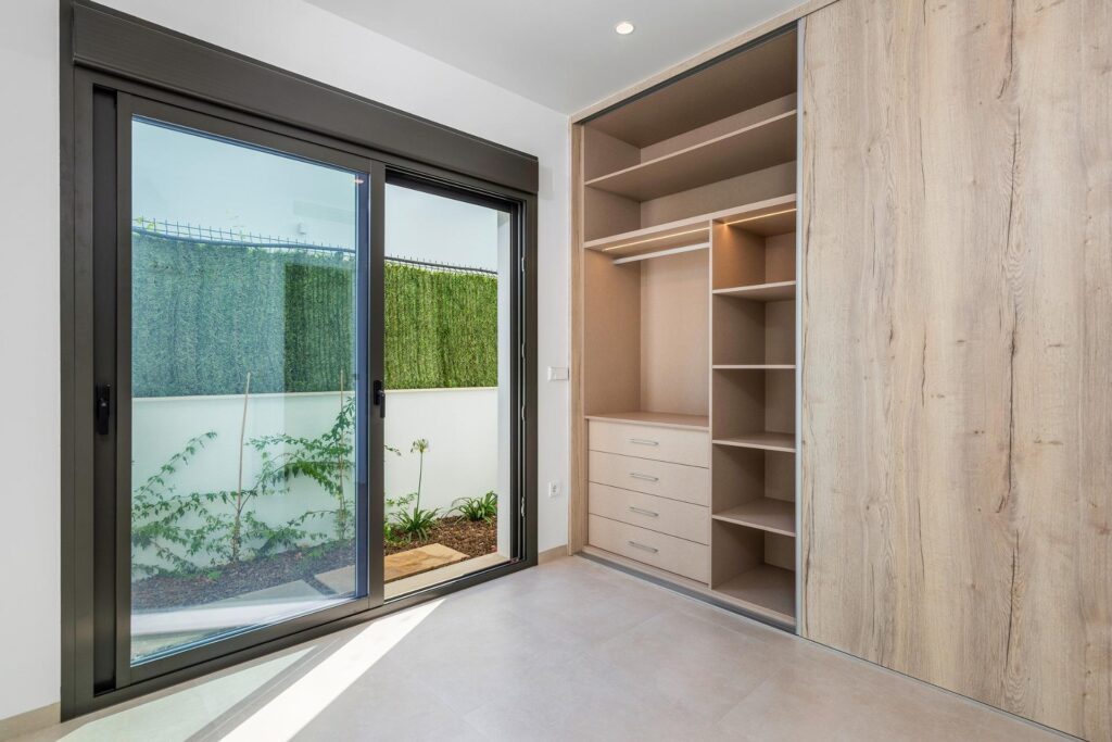 NOWY BUDYNEK WILLE W SAN JAVIER