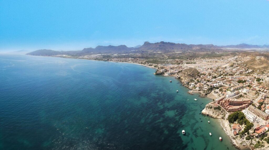 NOWO WYBUDOWANE WILLE SAN JUAN DE LOS TERREROS, ALMERIA