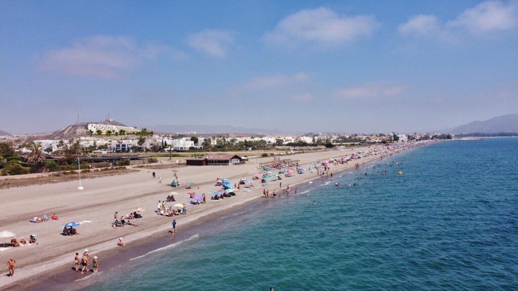 Nowe apartamenty z widokiem na morze w Vera Playa, Almería