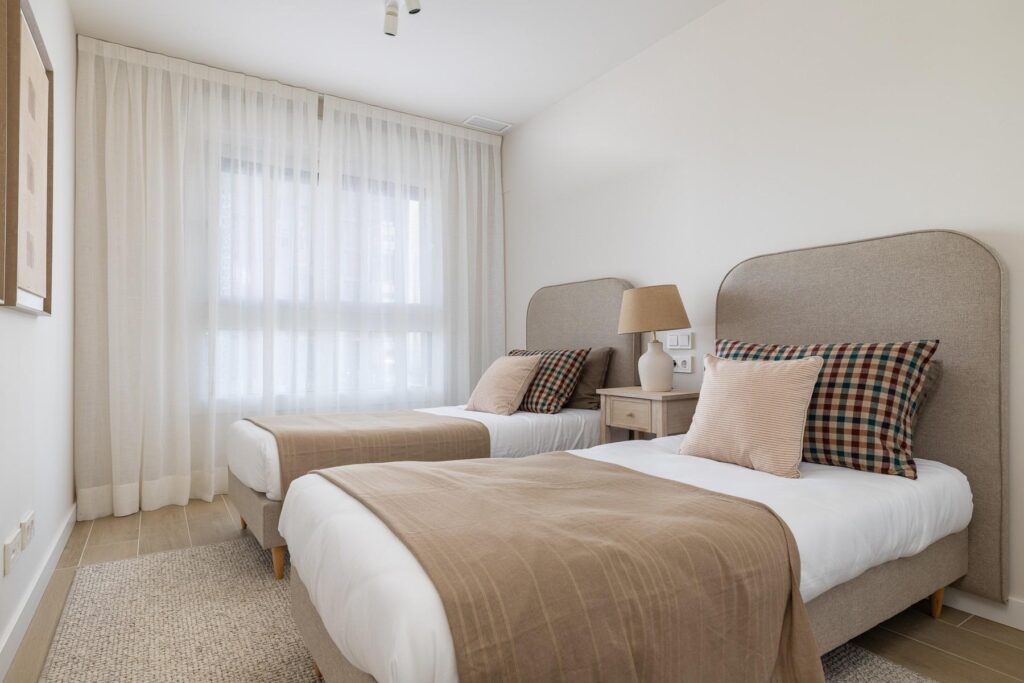 Nowoczesne domy w Calpe, zaledwie 450 m od plaży Playa del Cantal Roig