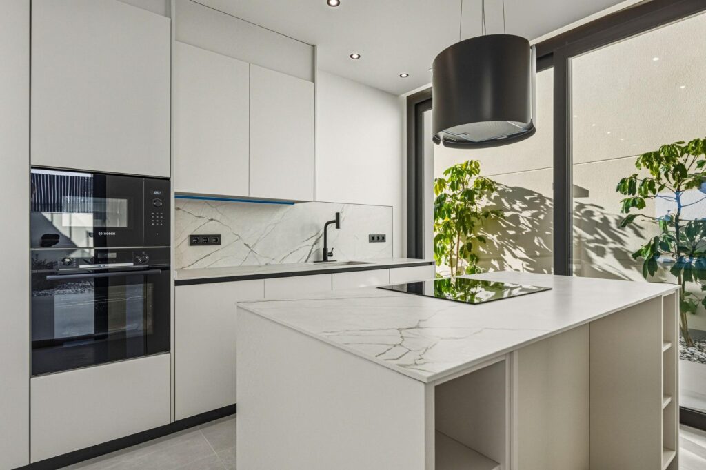 Gotowa do zamieszkania nowa willa z widokiem na morze w La Alberca Polop