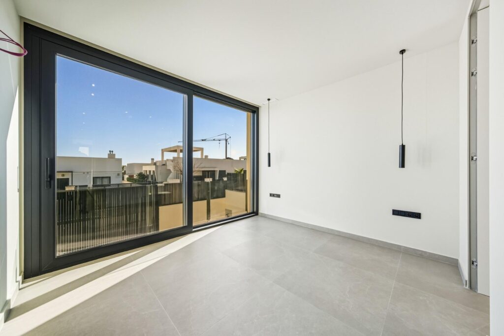 Gotowa do zamieszkania nowa willa z widokiem na morze w La Alberca Polop