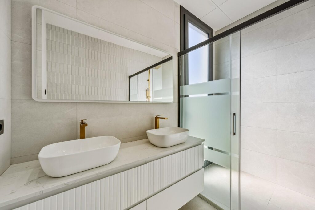 Gotowa do zamieszkania nowa willa z widokiem na morze w La Alberca Polop