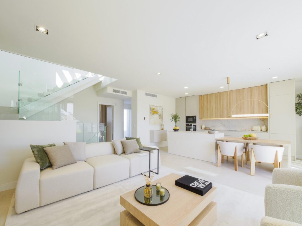 Luksusowe nowe kamienice z widokiem na morze w El Higuerón, Costa del Sol