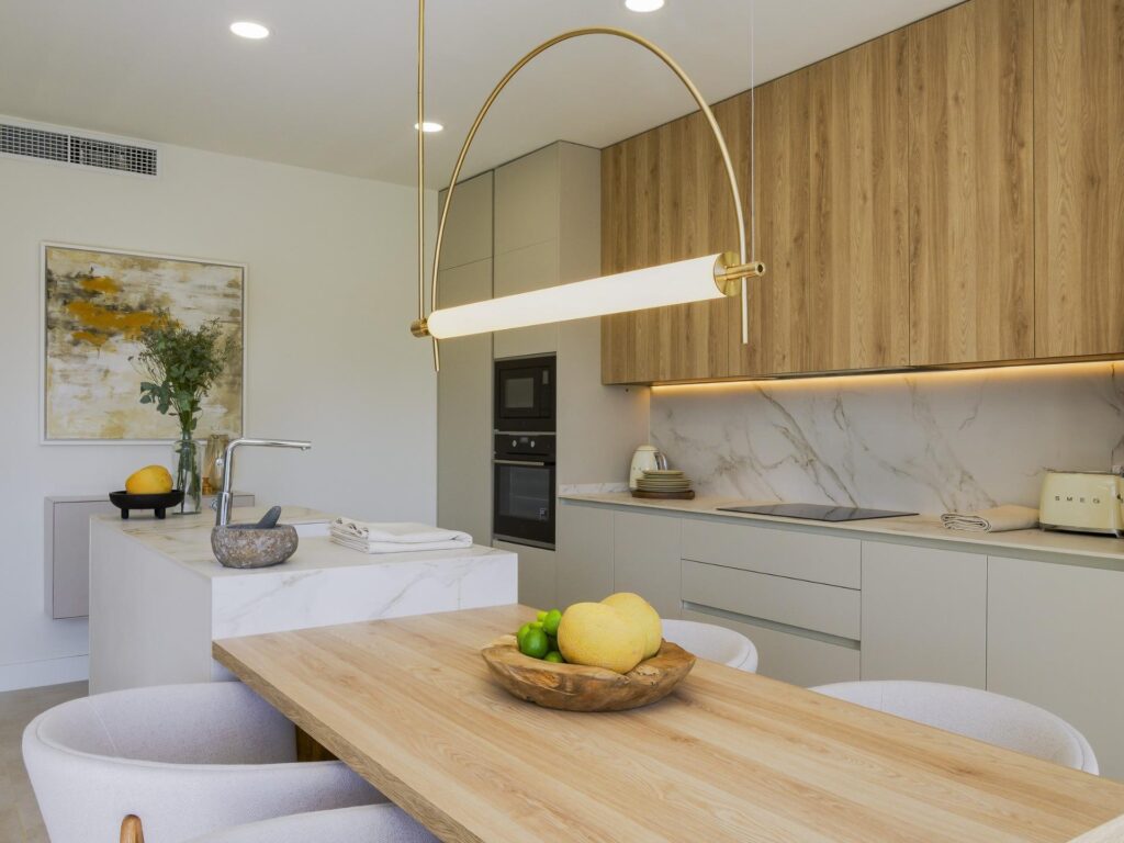 Luksusowe nowe kamienice z widokiem na morze w El Higuerón, Costa del Sol