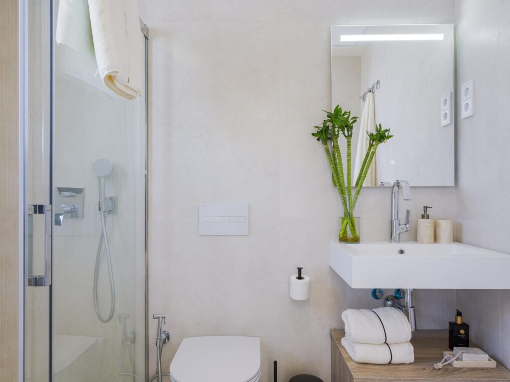 Luksusowe nowe kamienice z widokiem na morze w El Higuerón, Costa del Sol