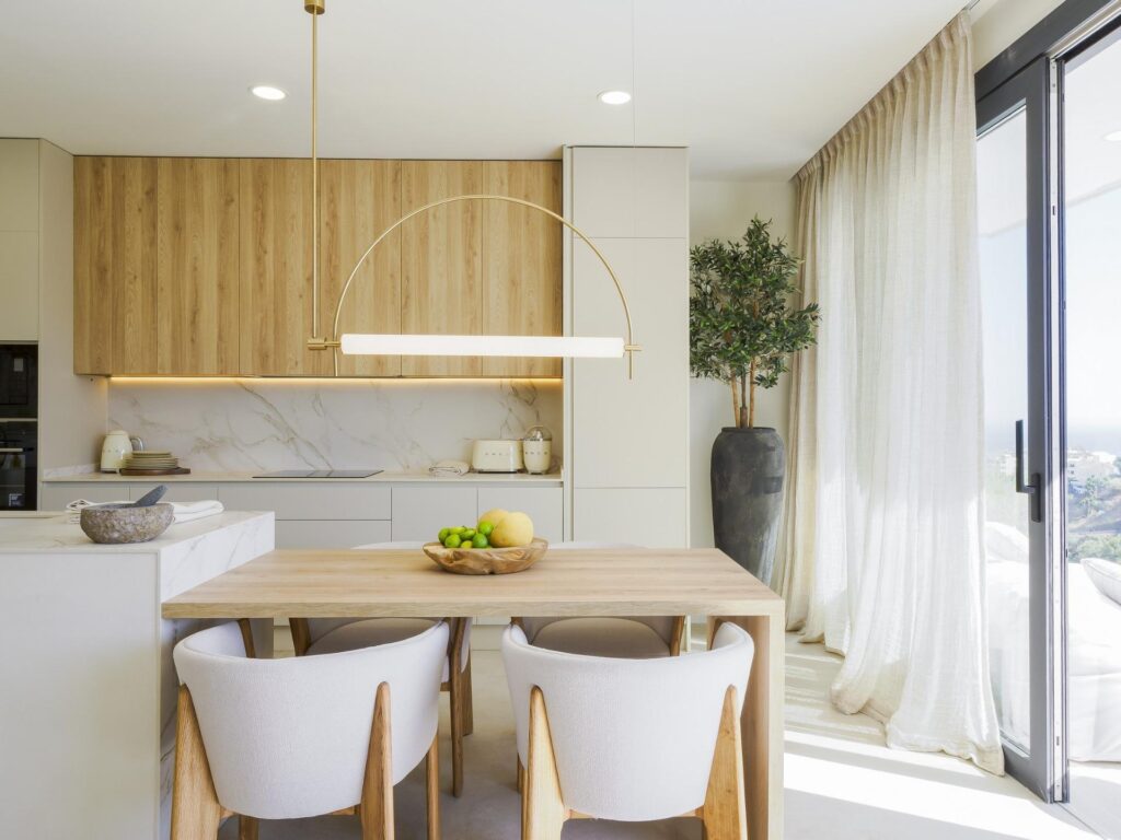 Luksusowe nowe kamienice z widokiem na morze w El Higuerón, Costa del Sol