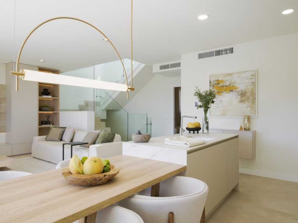 Luksusowe nowe kamienice z widokiem na morze w El Higuerón, Costa del Sol