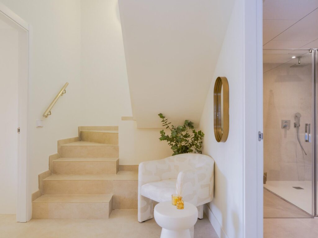 Luksusowe nowe kamienice z widokiem na morze w El Higuerón, Costa del Sol