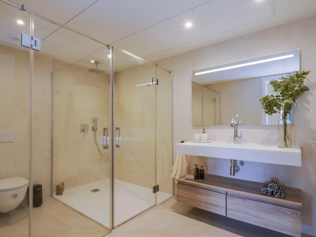 Luksusowe nowe kamienice z widokiem na morze w El Higuerón, Costa del Sol