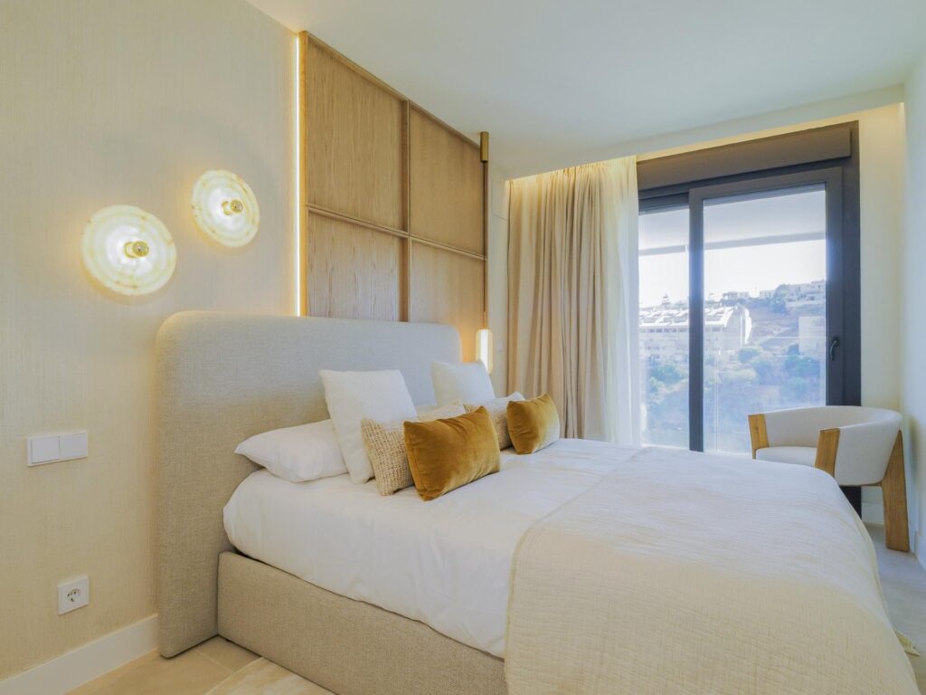 Luksusowe nowe kamienice z widokiem na morze w El Higuerón, Costa del Sol