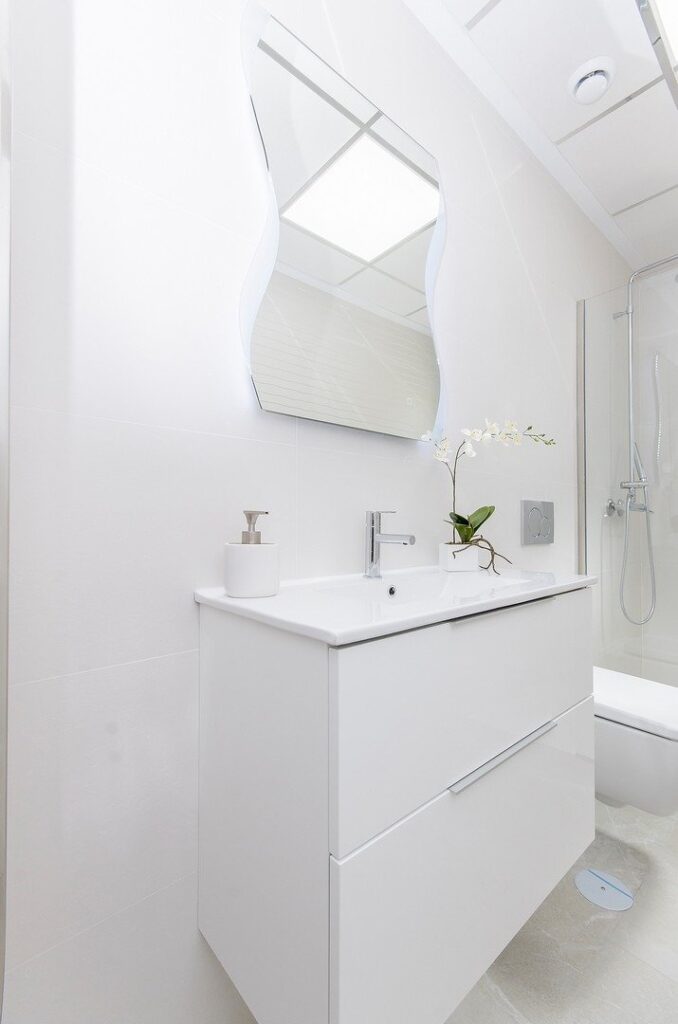 NOWY BUDYNEK BUNGALOWÓW W SAN MIGUEL DE SALINAS