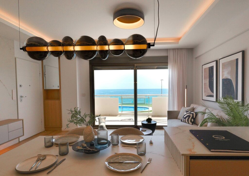 Odkryj luksusowe życie w La Manga del Mar Menor