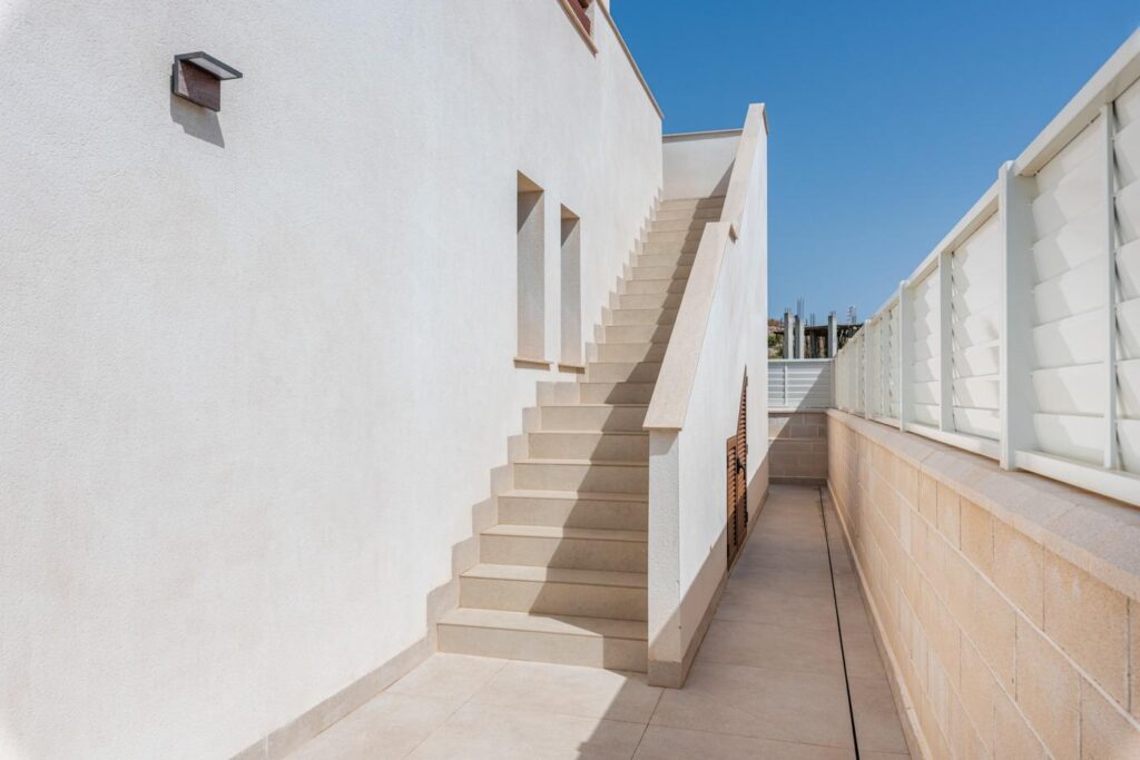 NOWY BUDYNEK WILLE W VERA, ALMERIA