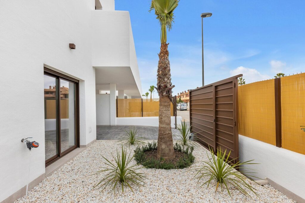 Nowy kompleks mieszkaniowy w pobliżu pola golfowego Serena i Mar Menor w Los Alcazares