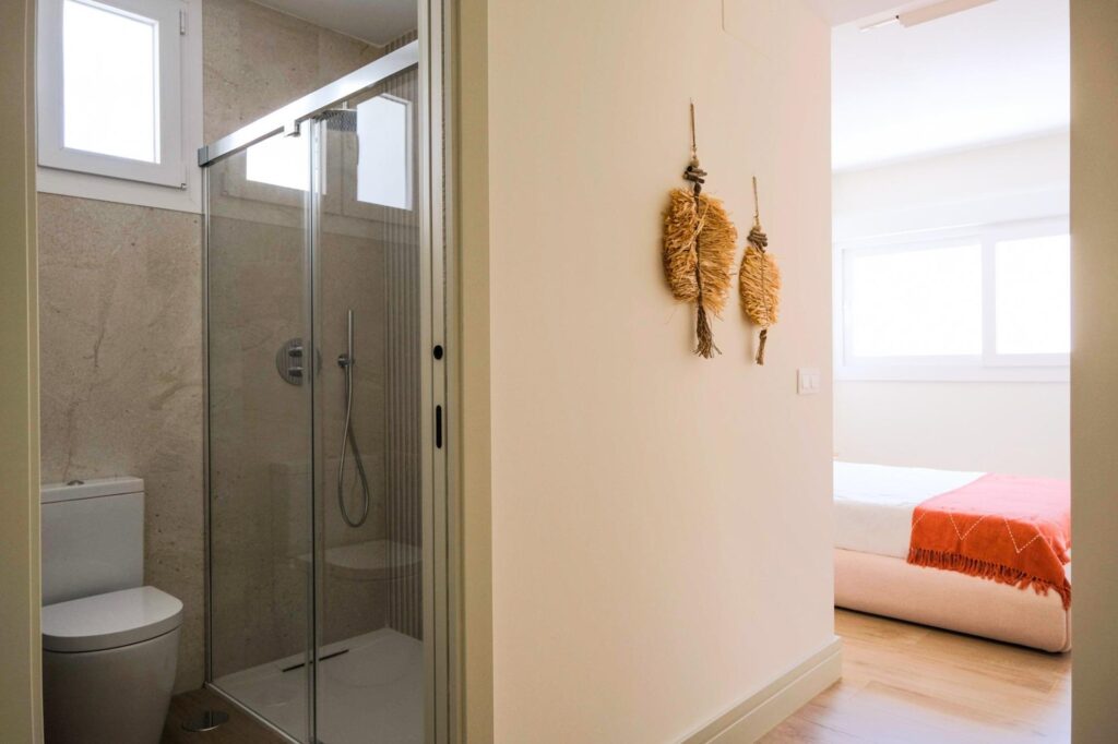 Ekskluzywne domy z widokiem na morze w La Malagueta (Malaga): życie w najlepszej nadmorskiej lokalizacji