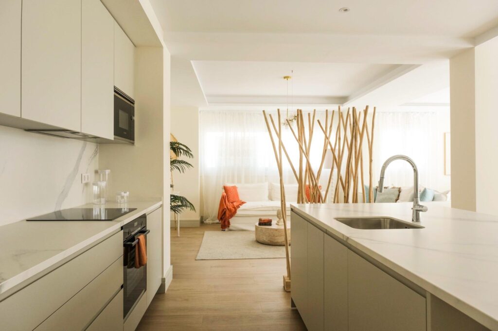 Ekskluzywne domy z widokiem na morze w La Malagueta (Malaga): życie w najlepszej nadmorskiej lokalizacji