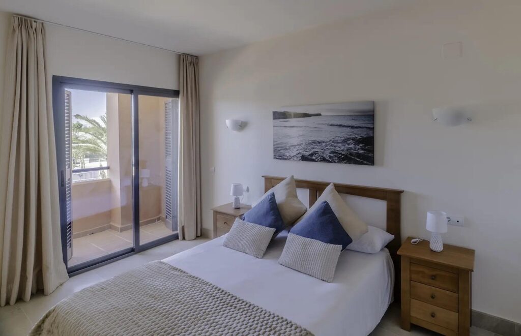 Apartamenty z licencją turystyczną na inwestycję w pobliżu plaży w Vera, Almeria
