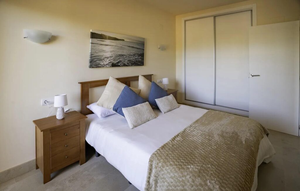 Apartamenty z licencją turystyczną na inwestycję w pobliżu plaży w Vera, Almeria