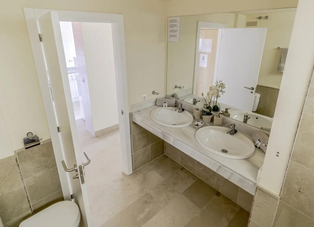 Apartamenty z licencją turystyczną na inwestycję w pobliżu plaży w Vera, Almeria