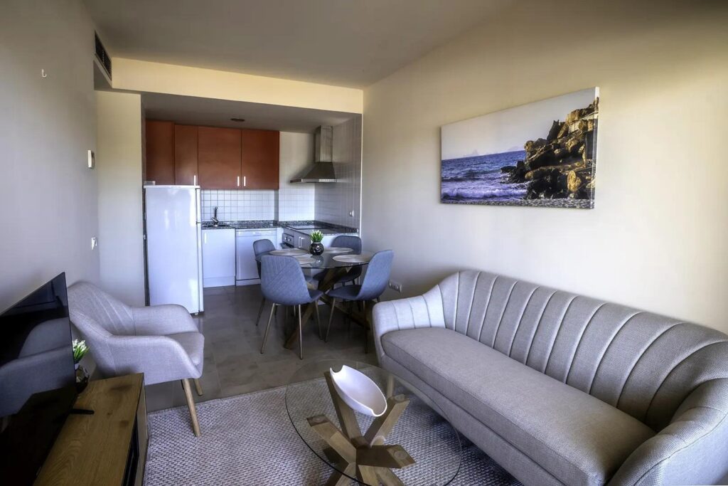 Apartamenty z licencją turystyczną na inwestycję w pobliżu plaży w Vera, Almeria