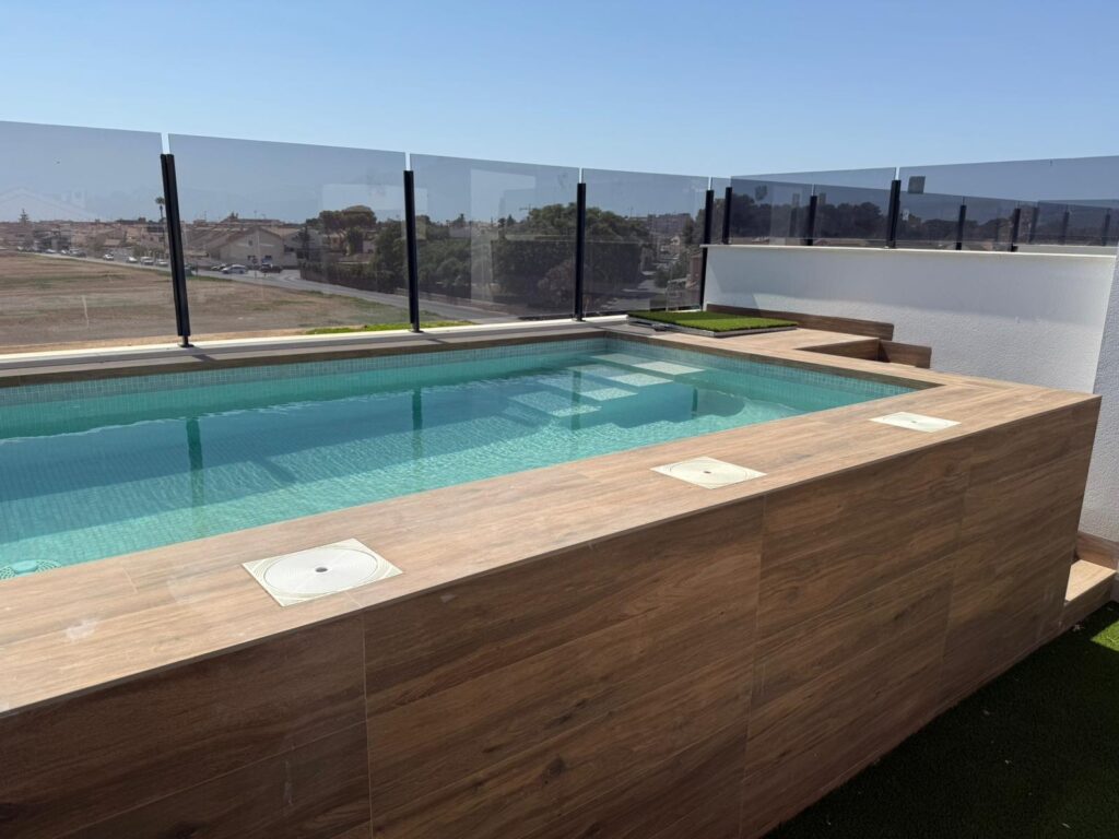 Nowo wybudowane bungalowy w San Pedro del Pinatar – nowoczesne życie w pobliżu plaży