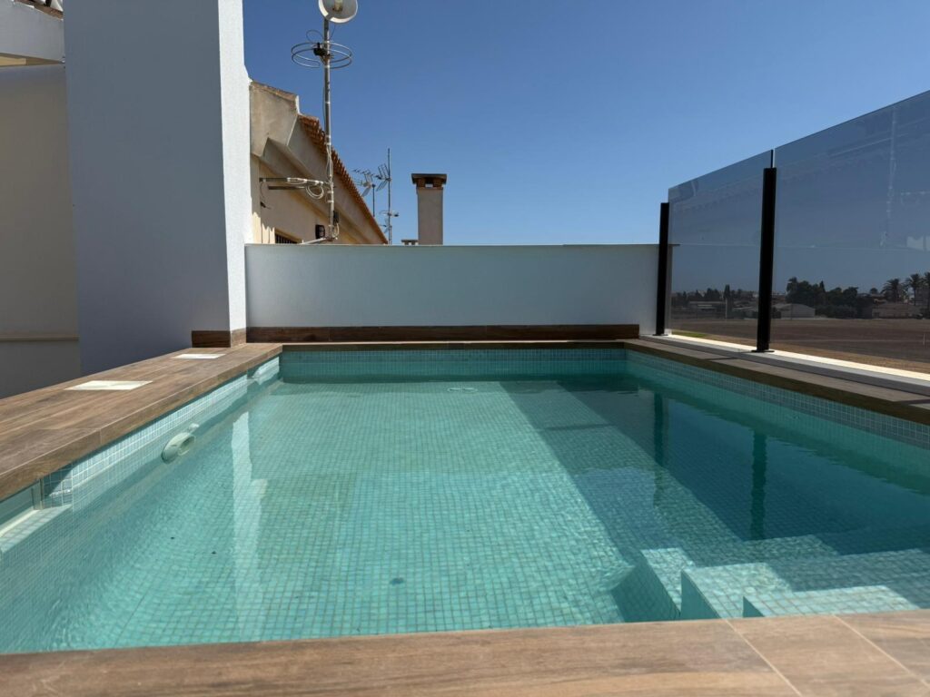 Nowo wybudowane bungalowy w San Pedro del Pinatar – nowoczesne życie w pobliżu plaży