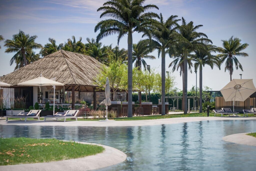 Nowoczesne, nowo wybudowane domy bliźniacze i szeregowe z prywatnymi basenami w ośrodku El Alba Resort – Torre Pacheco