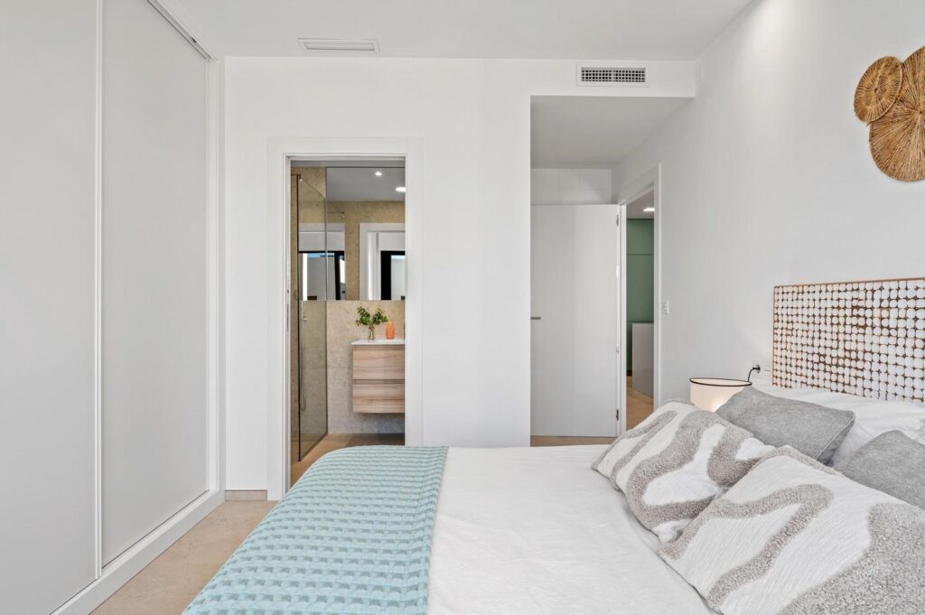 Nowe apartamenty i wille przy polu golfowym w Los Alcazares na Costa Calida