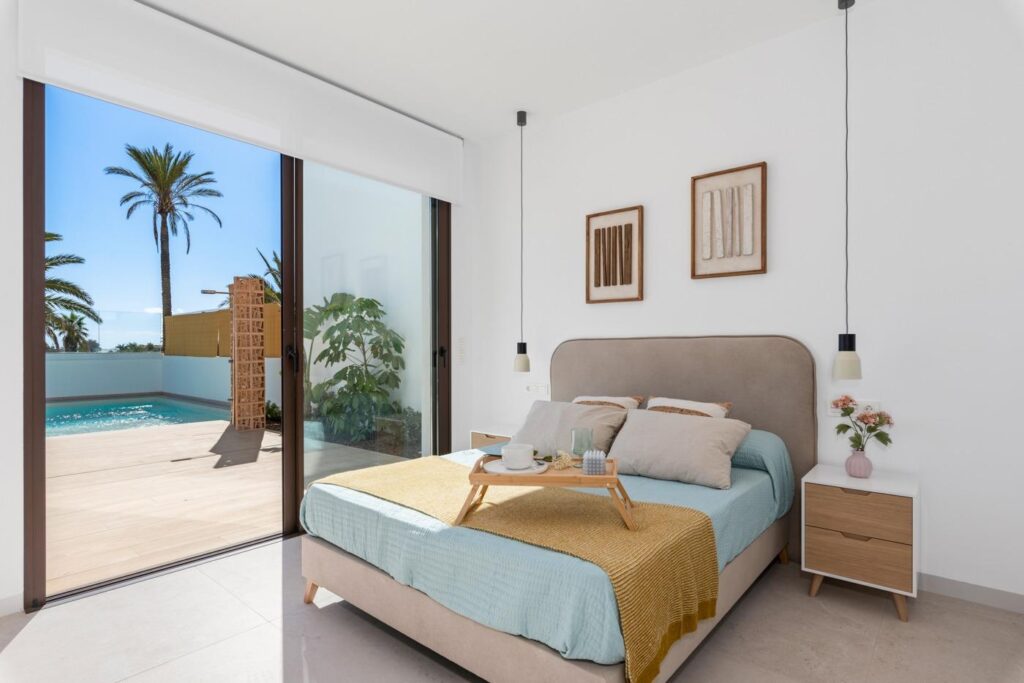 Nowe apartamenty i wille przy polu golfowym w Los Alcazares na Costa Calida