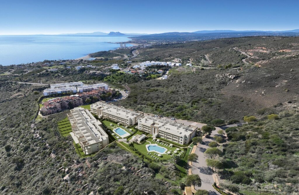 Nowe apartamenty z widokiem na morze w Bahía de las Rocas w Manilva na Costa del Sol