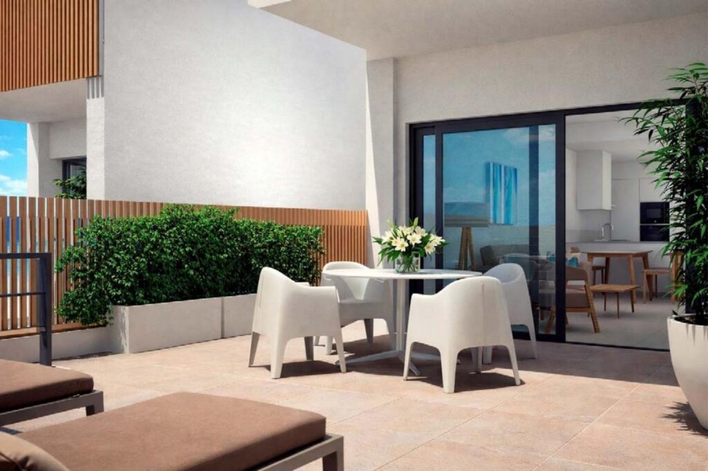 Nowo wybudowane bliźniacze wille przy plaży w Moncofa z widokiem na morze