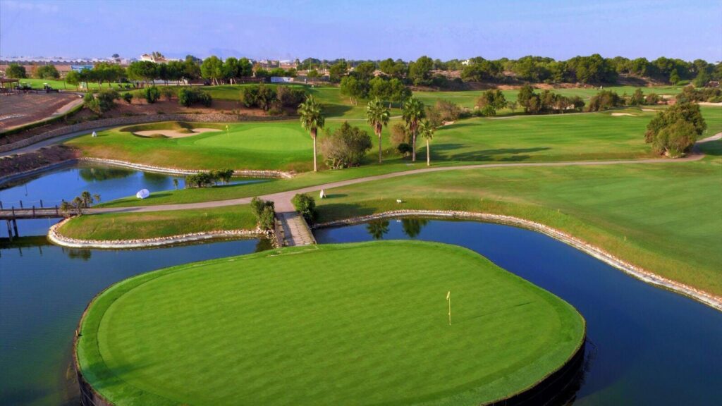 Nowe wille budowlane na linii frontu Lo Romero Golf