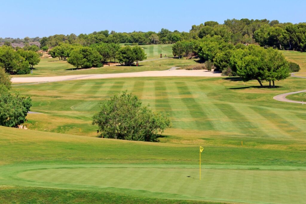 Nowe wille budowlane na linii frontu Lo Romero Golf