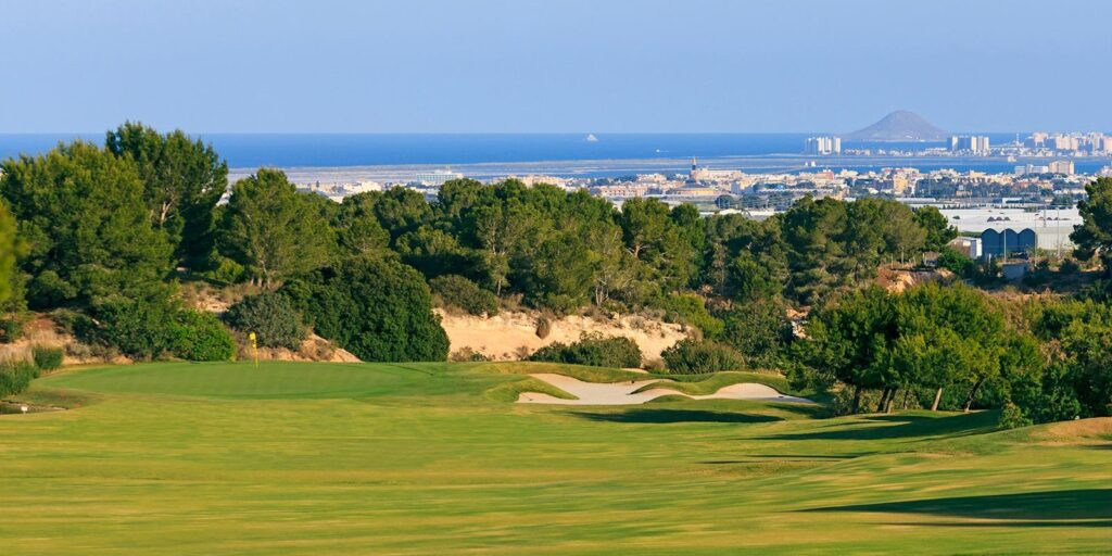 Nowe wille budowlane na linii frontu Lo Romero Golf
