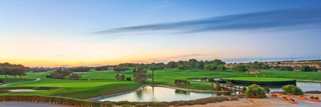 Nowe wille budowlane na linii frontu Lo Romero Golf