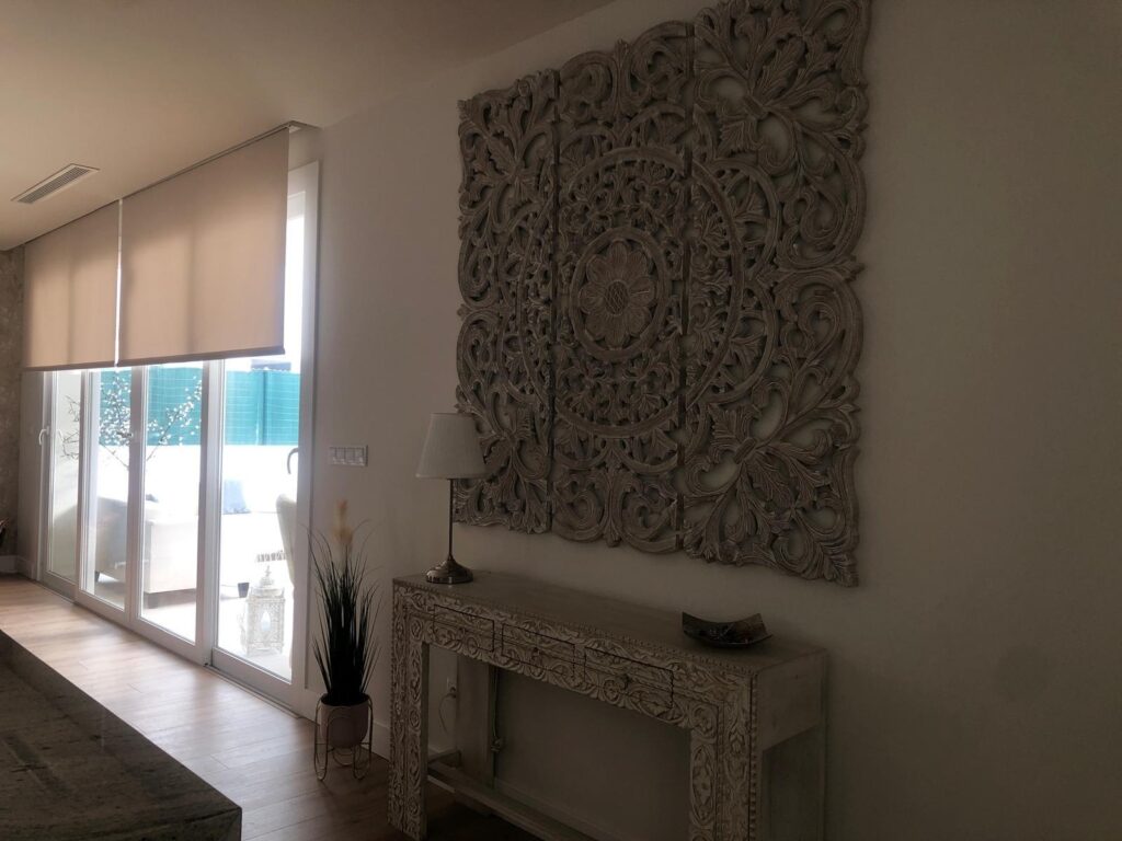 Nowe wille budowane na zamówienie w Pinoso (Alicante): przestronne domy w otoczeniu natury