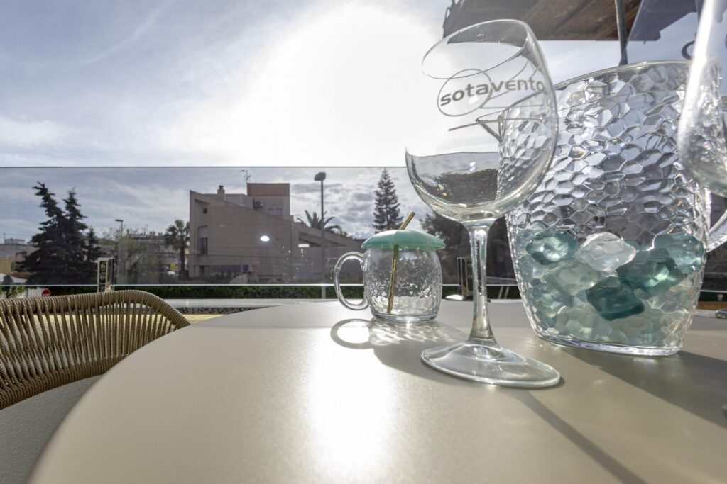 Nowe apartamenty z basenem wspólnym w Nueva Torrevieja
