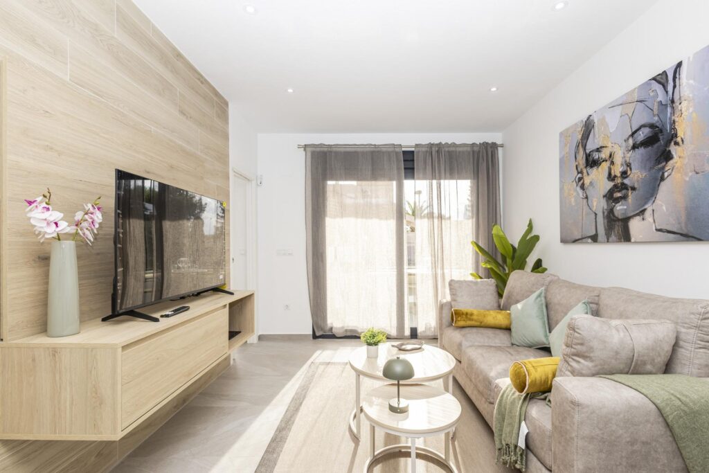 Nowe apartamenty z basenem wspólnym w Nueva Torrevieja