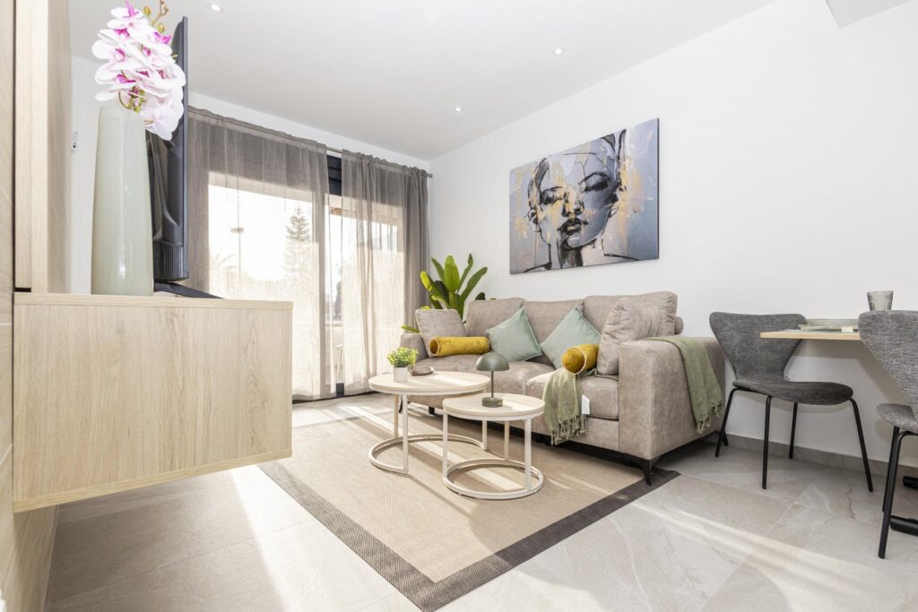 Nowe apartamenty z basenem wspólnym w Nueva Torrevieja